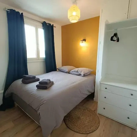 Le Yellow Corner - Place Ney Angers Extérieur photo